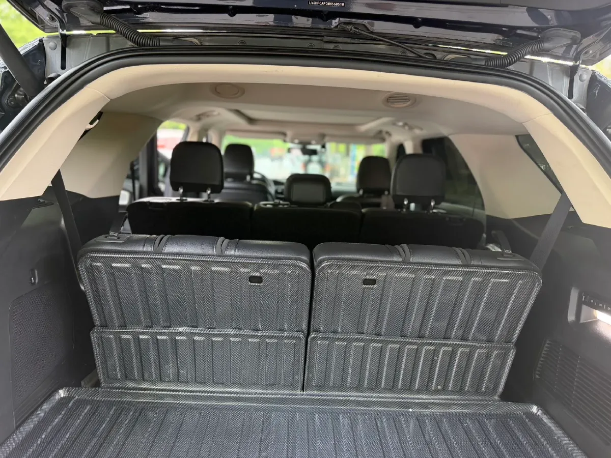 2020 Ford Explorer 2.3T 276HP L4 10AT,autocango,china used car exporter,china ev exporter,chinese used car exporter,chinese used ev exporter