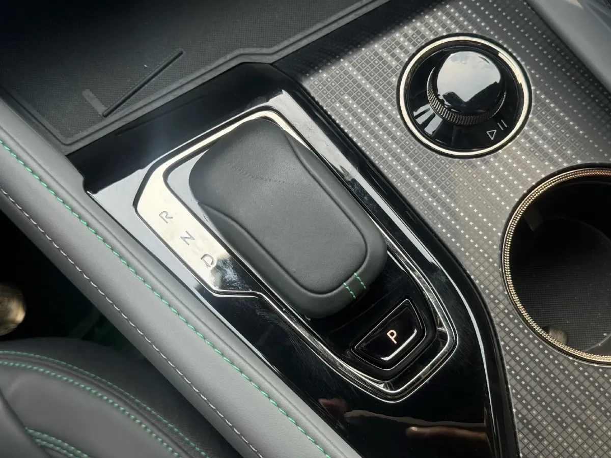 2022 Zeekr 001 BEV 100KWH,autocango,china used car exporter,china ev exporter,chinese used car exporter,chinese used ev exporter