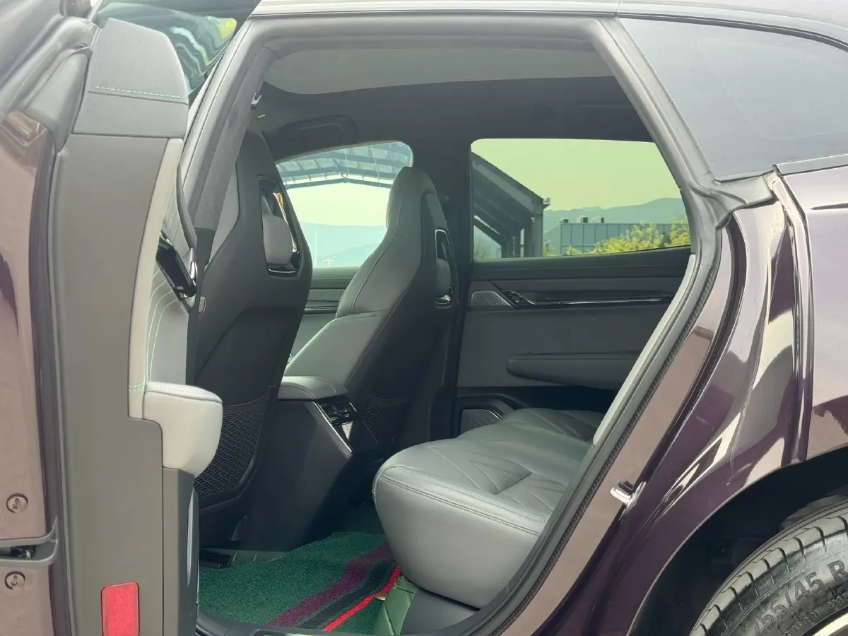 2022 Zeekr 001 BEV 100KWH,autocango,china used car exporter,china ev exporter,chinese used car exporter,chinese used ev exporter