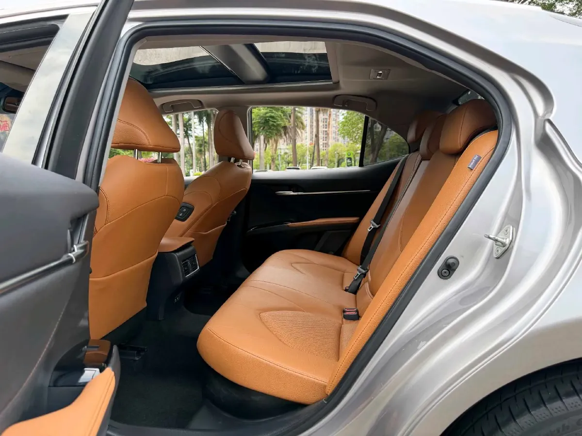 2021 Toyota Camry 2.5L 178HP L4 E-CVT Hybrid,autocango,china used car exporter,china ev exporter,chinese used car exporter,chinese used ev exporter