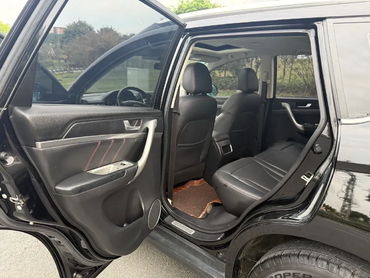 2017 Haval M6 1.5T 150HP L4 6AT,autocango,china used car exporter,china ev exporter,chinese used car exporter,chinese used ev exporter