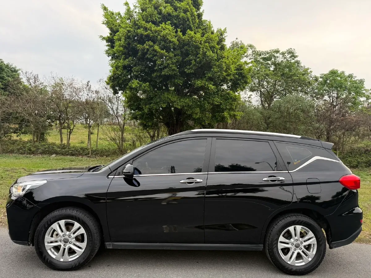 2017 Haval M6 1.5T 150HP L4 6AT,autocango,china used car exporter,china ev exporter,chinese used car exporter,chinese used ev exporter