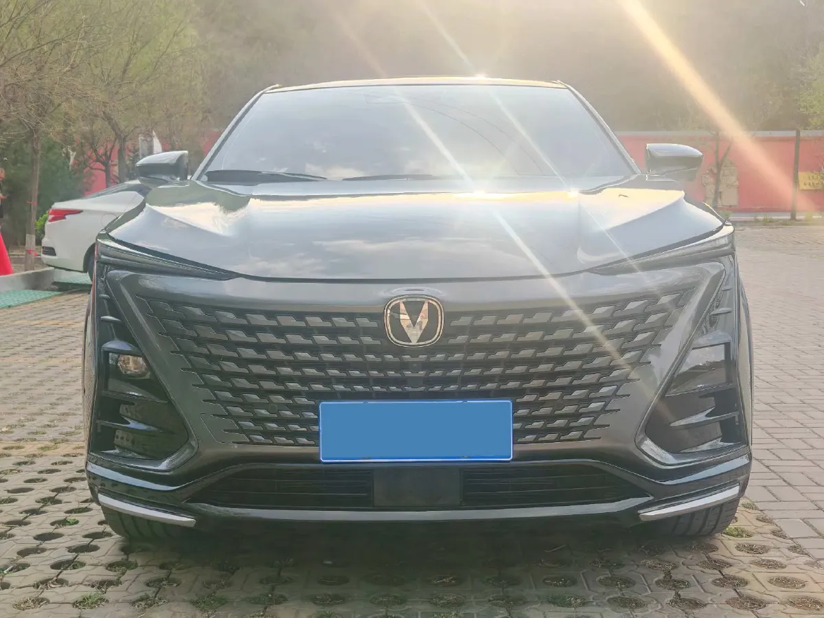 2023 ChangAn UNI-T 1.5T 188HP L4 7DCT,autocango,china used car exporter,china ev exporter,chinese used car exporter,chinese used ev exporter