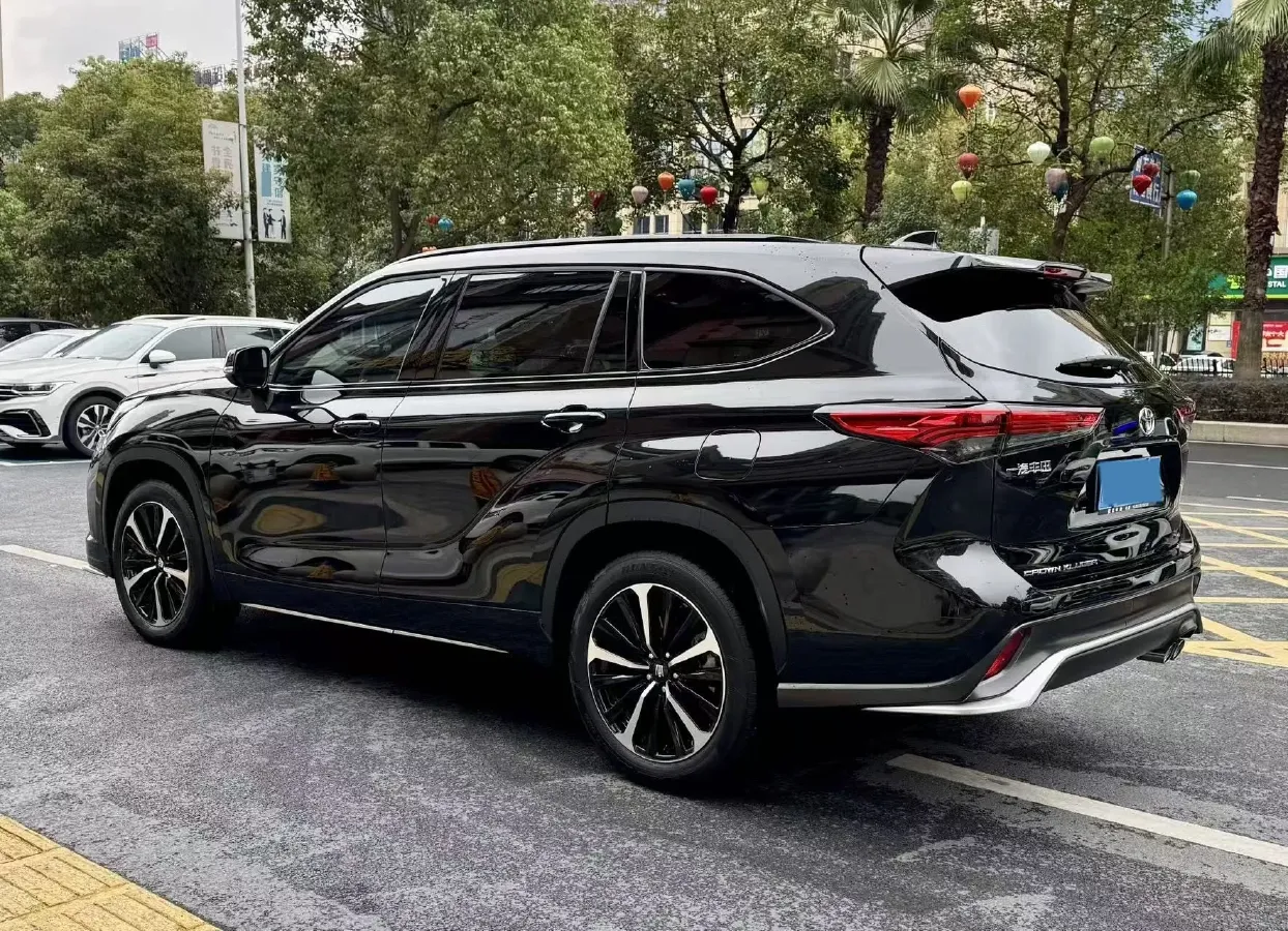 2022 Toyota Crown Kluger 2.0T 248HP L4 8AT,autocango,china used car exporter,china ev exporter,chinese used car exporter,chinese used ev exporter
