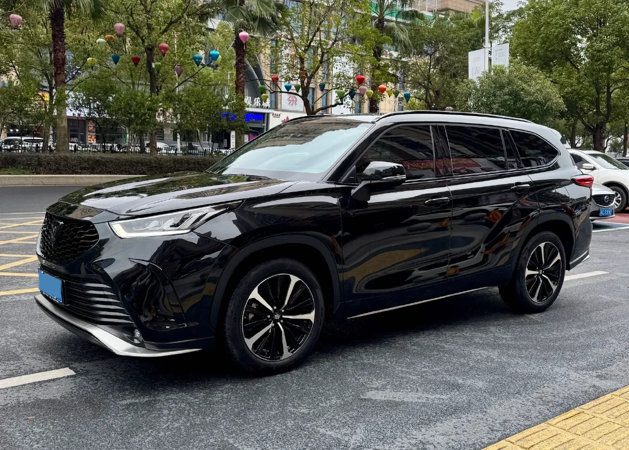 2022 Toyota Crown Kluger 2.0T 248HP L4 8AT,autocango,china used car exporter,china ev exporter,chinese used car exporter,chinese used ev exporter
