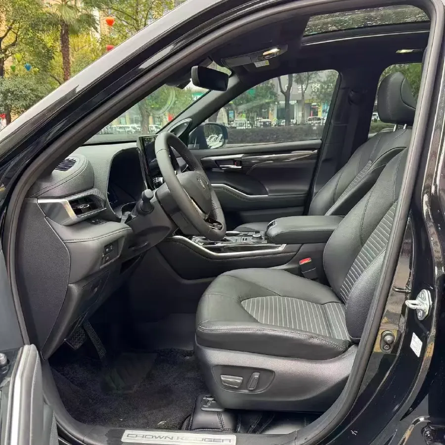 2022 Toyota Crown Kluger 2.0T 248HP L4 8AT,autocango,china used car exporter,china ev exporter,chinese used car exporter,chinese used ev exporter