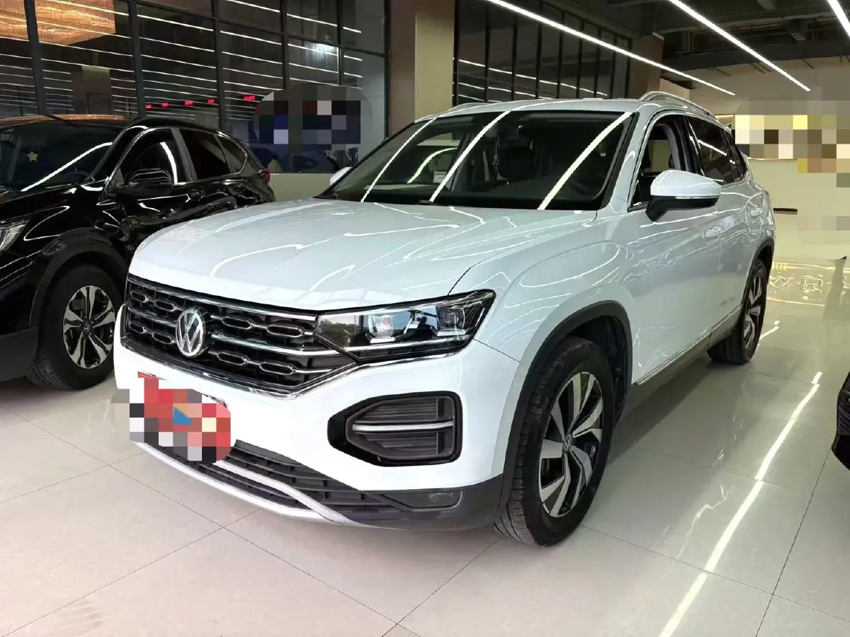 2019 Jeep Cherokee 2.0T 234HP L4 9AT,autocango,china used car exporter,china ev exporter,chinese used car exporter,chinese used ev exporter
