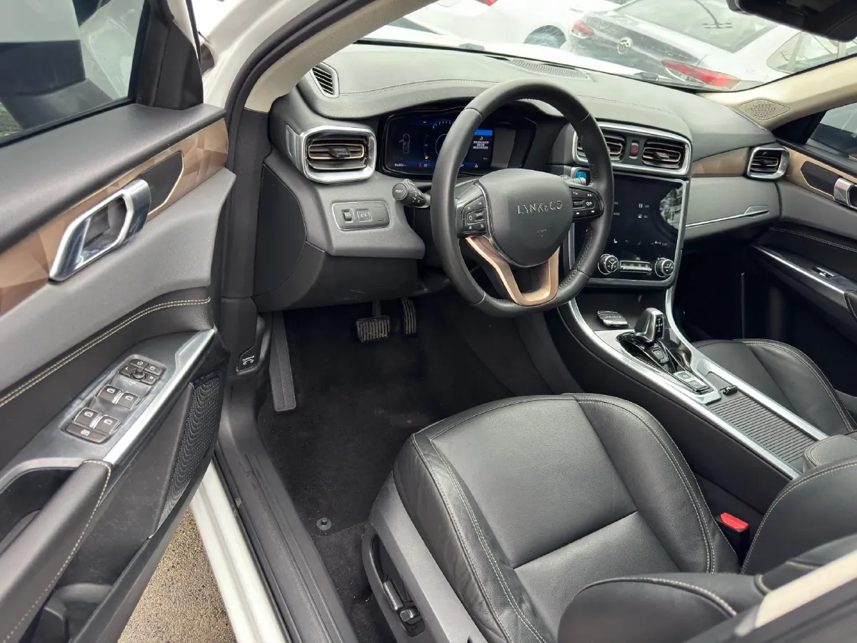 2018 Foton Tunland 2.0T 218HP L4 6AT,autocango,china used car exporter,china ev exporter,chinese used car exporter,chinese used ev exporter