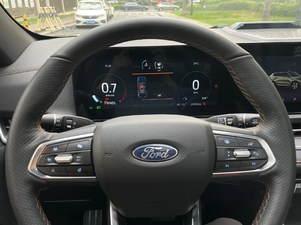 2025 Ford Equator Sport 1.5T 170HP L4 7DCT,autocango,china used car exporter,china ev exporter,chinese used car exporter,chinese used ev exporter