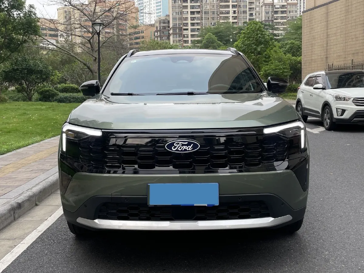 2025 Ford Equator Sport 1.5T 170HP L4 7DCT,autocango,china used car exporter,china ev exporter,chinese used car exporter,chinese used ev exporter