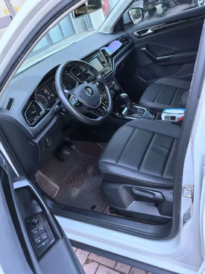 2019 Volkswagen T-Roc 1.4T 150HP L4 7DCT,autocango,china used car exporter,china ev exporter,chinese used car exporter,chinese used ev exporter