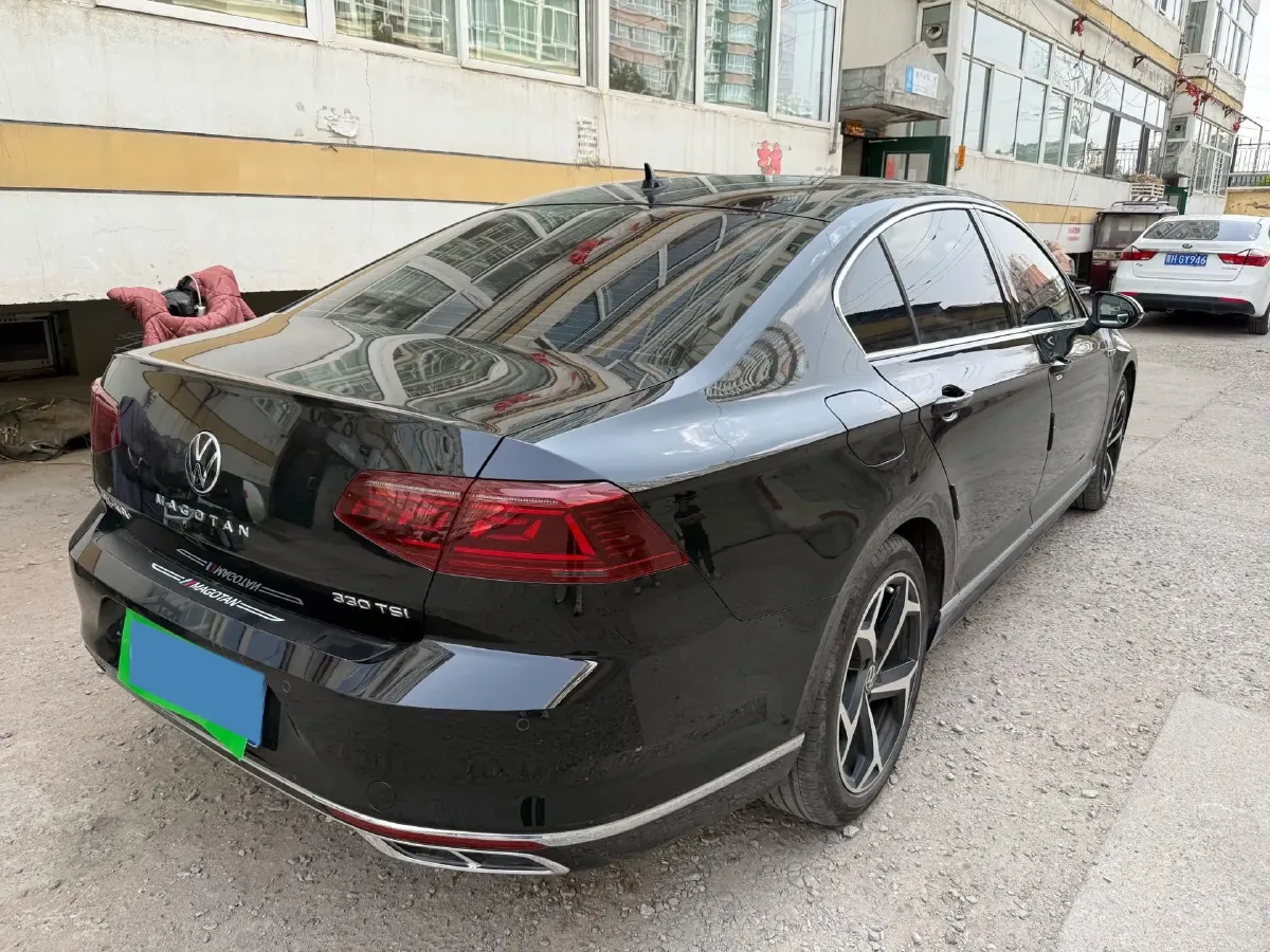 2023 Volkswagen Magotan 2.0T 186HP L4 7DCT,autocango,china used car exporter,china ev exporter,chinese used car exporter,chinese used ev exporter