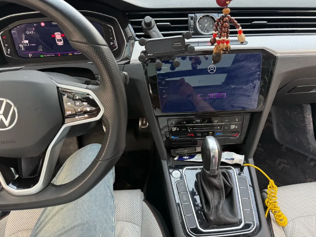 2023 Volkswagen Magotan 2.0T 186HP L4 7DCT,autocango,china used car exporter,china ev exporter,chinese used car exporter,chinese used ev exporter