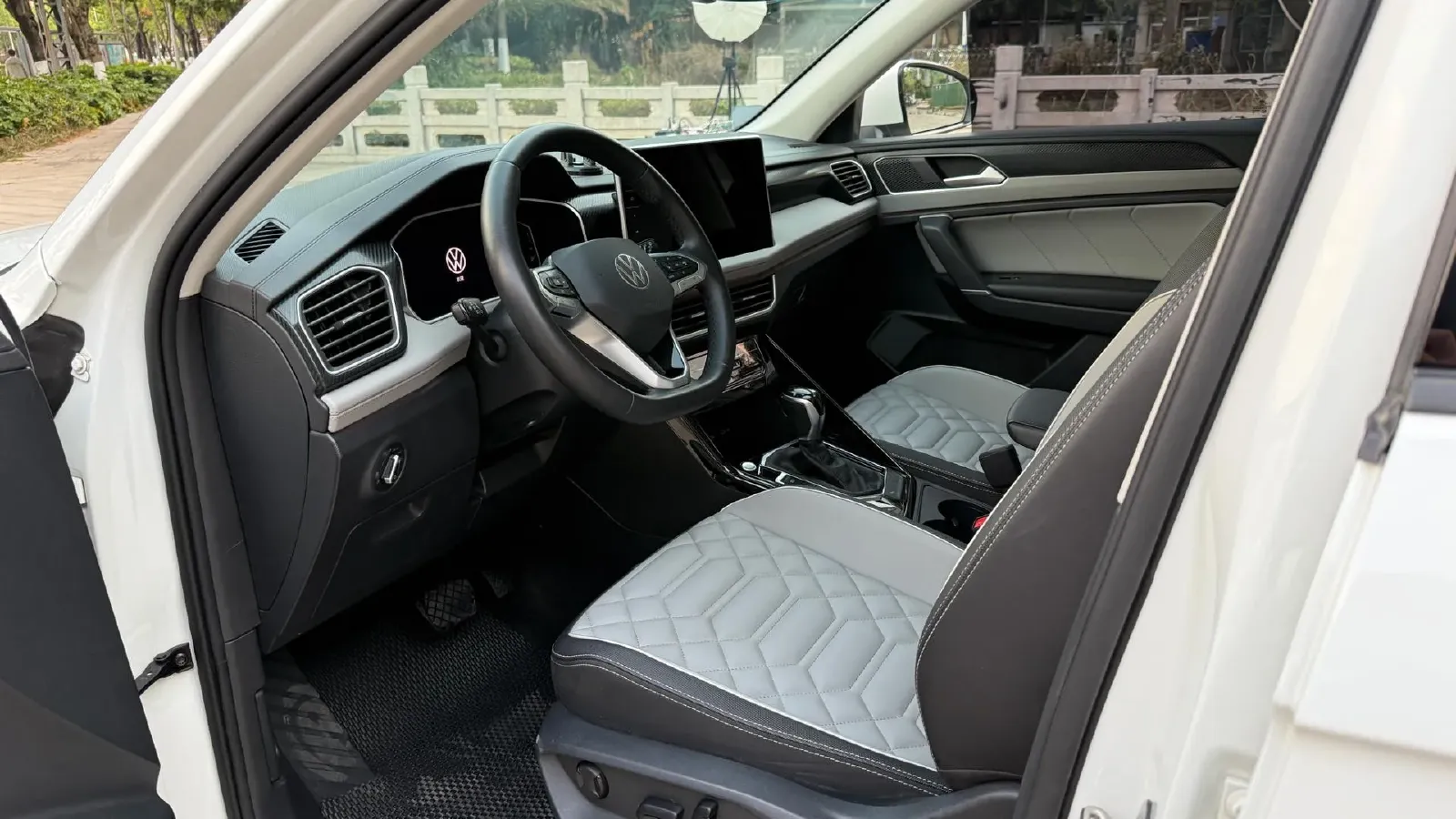 2023 Volkswagen Tayron 2.0T 186HP L4 7DCT,autocango,china used car exporter,china ev exporter,chinese used car exporter,chinese used ev exporter