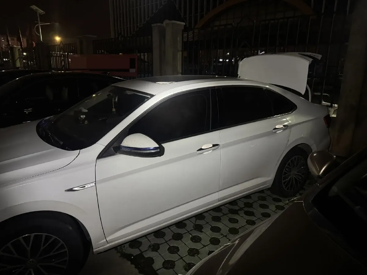 2021 Volkswagen Sagitar 1.4T 150HP L4 7DCT,autocango,china used car exporter,china ev exporter,chinese used car exporter,chinese used ev exporter