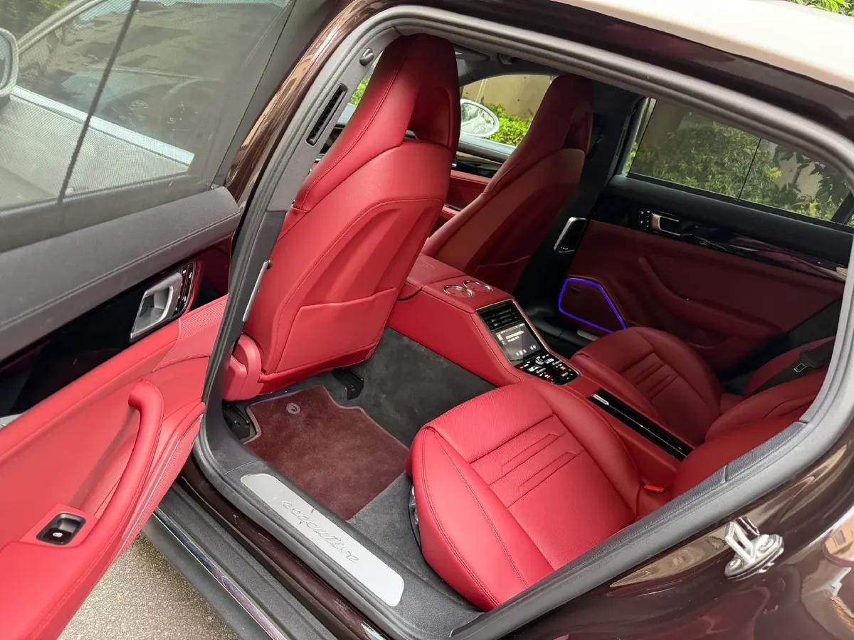 2017 BMW 7 Series 3.0T 326HP L6 8AT,autocango,china used car exporter,china ev exporter,chinese used car exporter,chinese used ev exporter