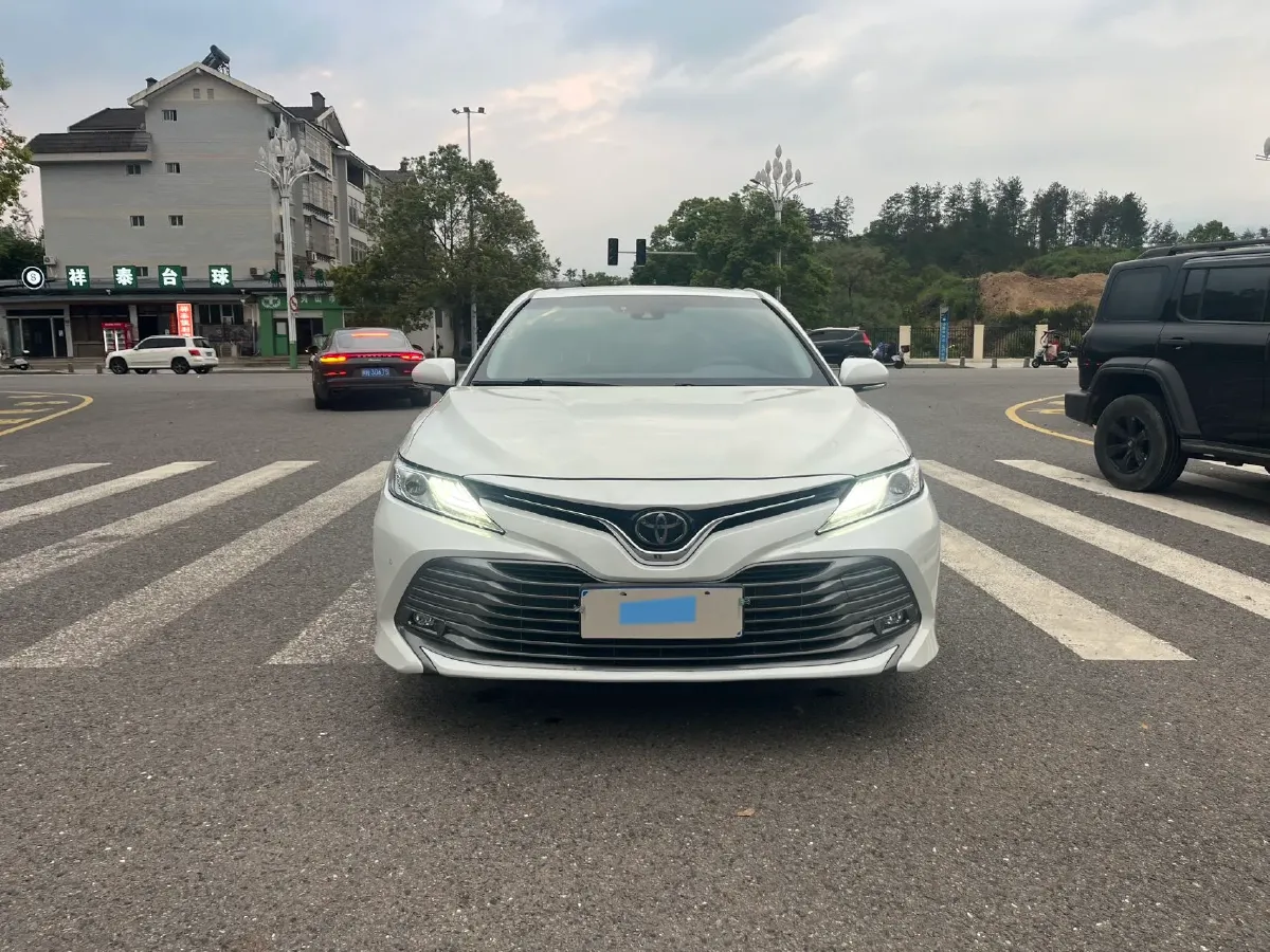 2019 Toyota Camry 2.0L 178HP L4 CVT,autocango,china used car exporter,china ev exporter,chinese used car exporter,chinese used ev exporter