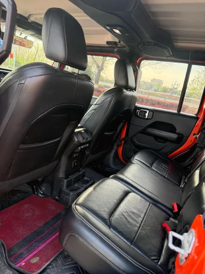 2019 Jeep Wrangler 2.0T 266HP L4 8AT,autocango,china used car exporter,china ev exporter,chinese used car exporter,chinese used ev exporter