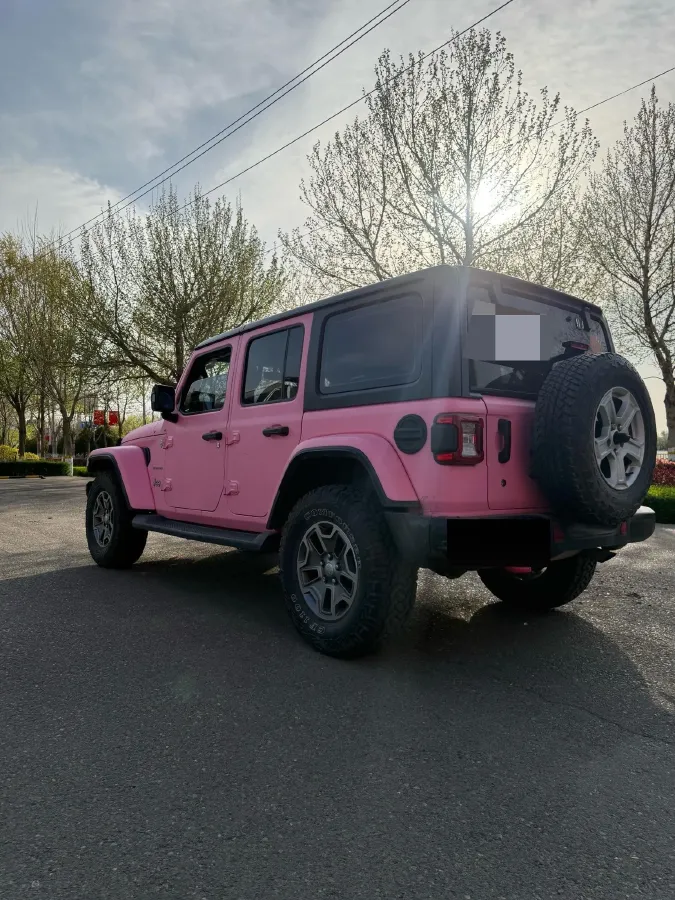2019 Jeep Wrangler 2.0T 266HP L4 8AT,autocango,china used car exporter,china ev exporter,chinese used car exporter,chinese used ev exporter