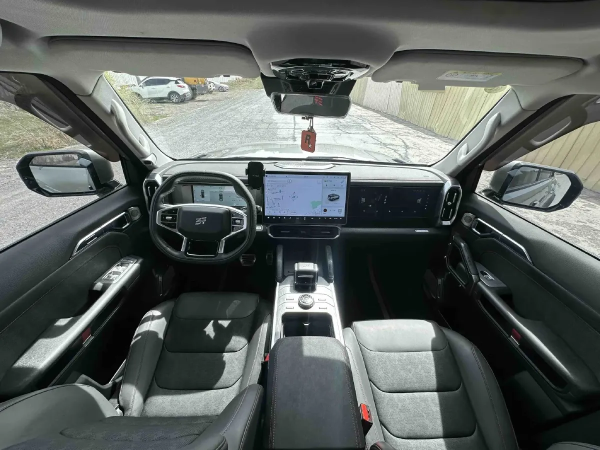 2023 Jetour Traveller 2.0T 254HP L4 7DCT,autocango,china used car exporter,china ev exporter,chinese used car exporter,chinese used ev exporter