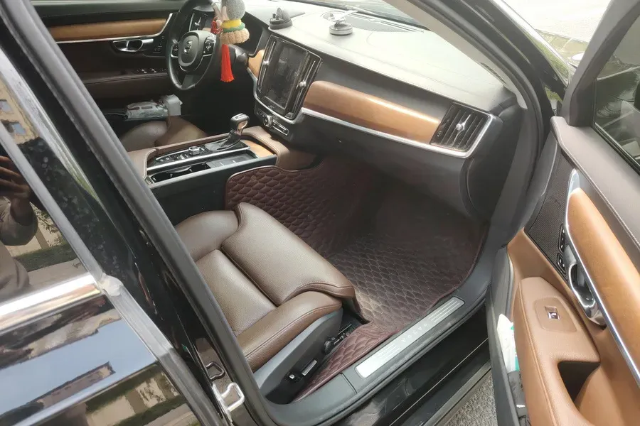 2020 Volvo S90 2.0T 254HP L4 8AT,autocango,china used car exporter,china ev exporter,chinese used car exporter,chinese used ev exporter