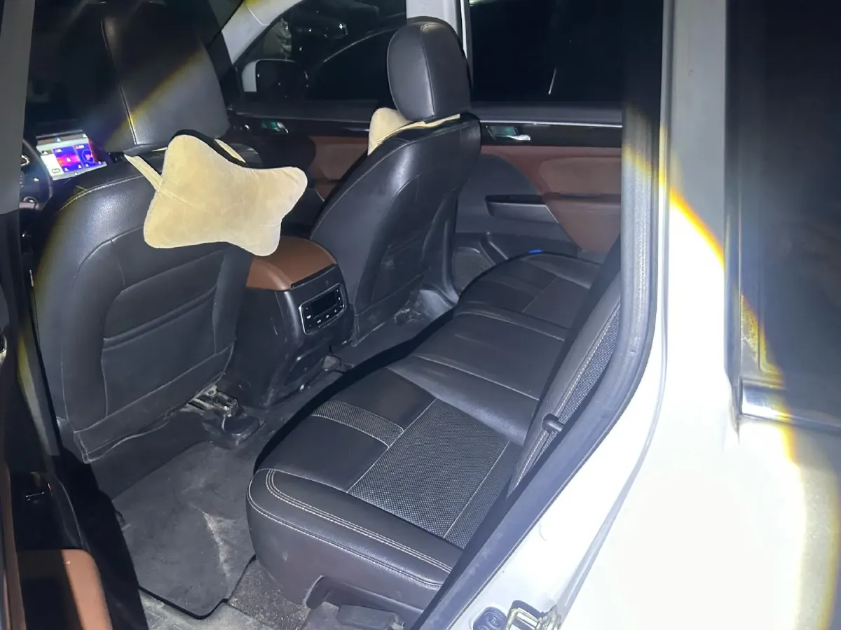 2017 GAC Trumpchi GS8 2.0T 201HP L4 6AT,autocango,china used car exporter,china ev exporter,chinese used car exporter,chinese used ev exporter