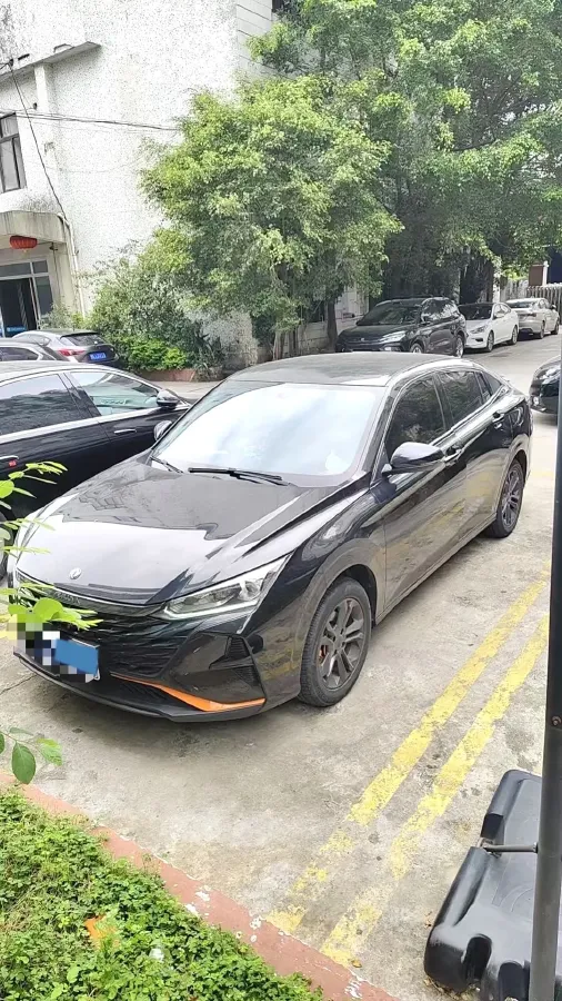 2023 DongFeng Aeolus YiXuan 1.5L 125HP L4 6DCT,autocango,china used car exporter,china ev exporter,chinese used car exporter,chinese used ev exporter