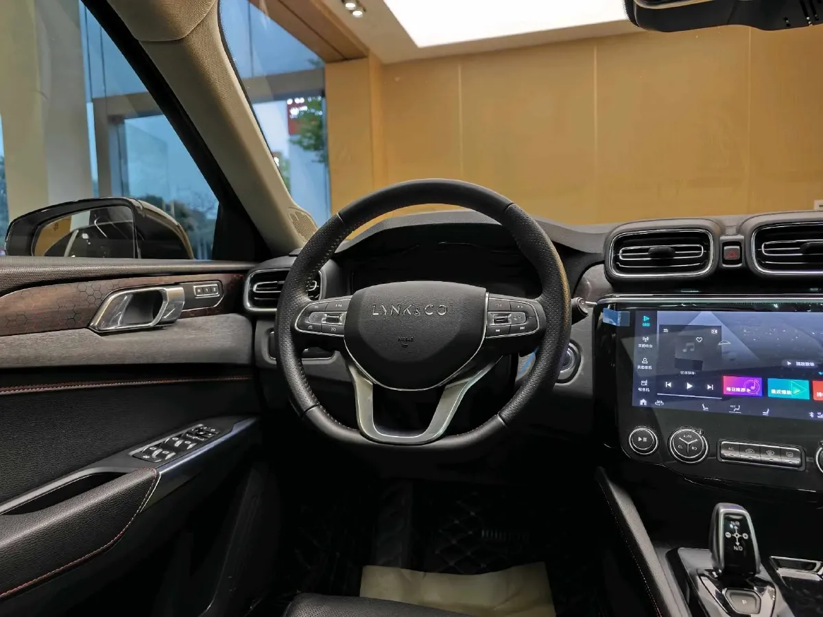 2019 Buick Regal 1.5T 170HP L4 9AT,autocango,china used car exporter,china ev exporter,chinese used car exporter,chinese used ev exporter