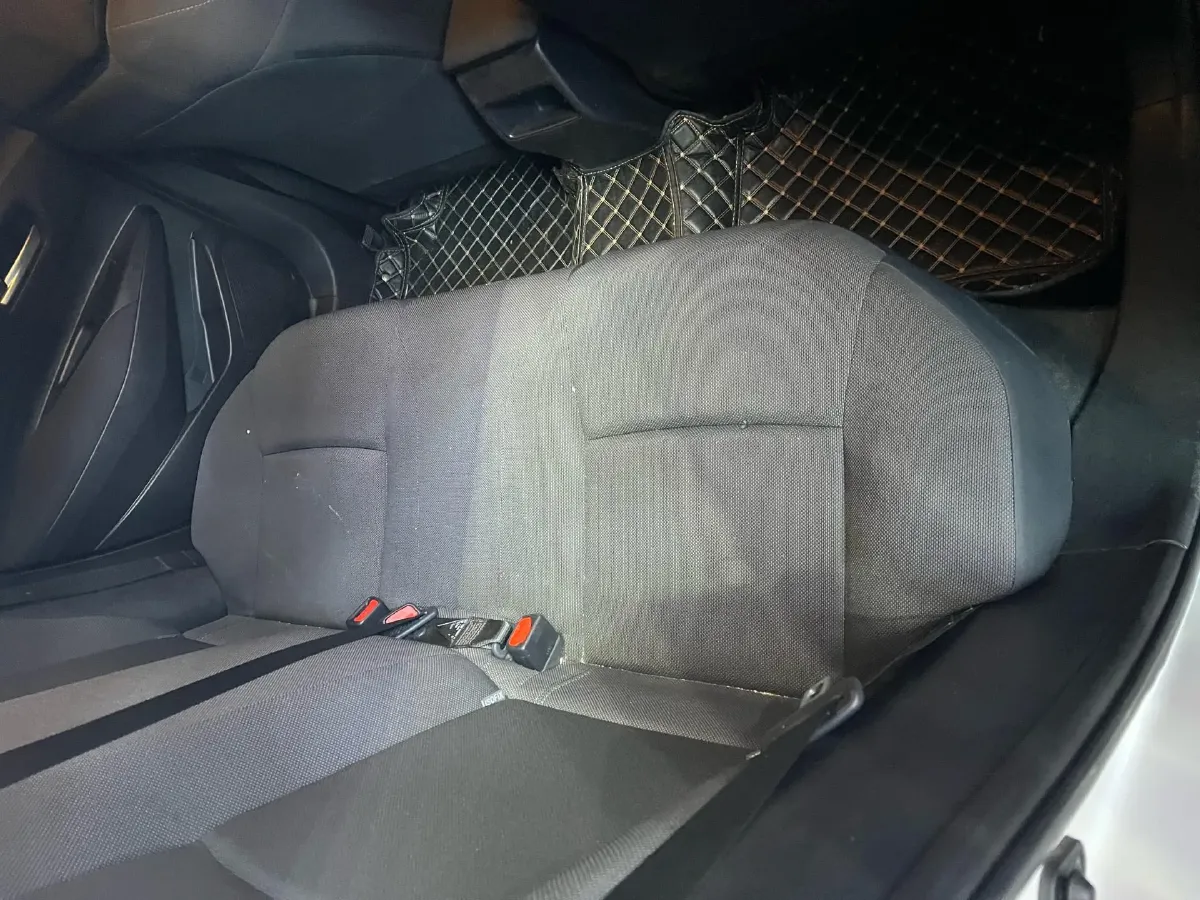 2021 Toyota Corolla 1.2T 116HP L4 CVT,autocango,china used car exporter,china ev exporter,chinese used car exporter,chinese used ev exporter