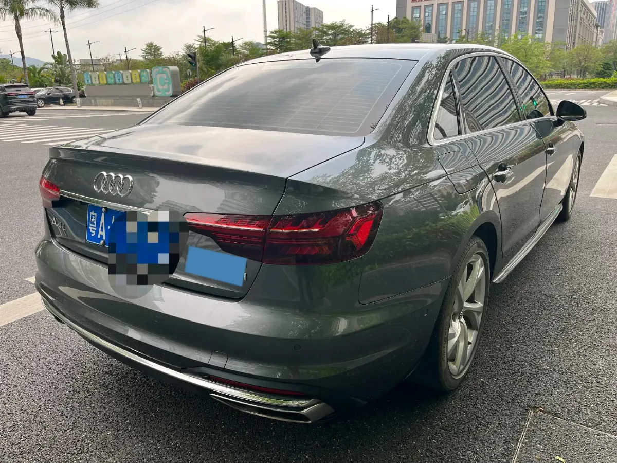 2020 Audi A4L 2.0T 190HP L4 7DCT,autocango,china used car exporter,china ev exporter,chinese used car exporter,chinese used ev exporter