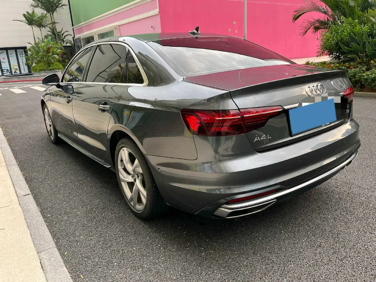 2020 Audi A4L 2.0T 190HP L4 7DCT,autocango,china used car exporter,china ev exporter,chinese used car exporter,chinese used ev exporter