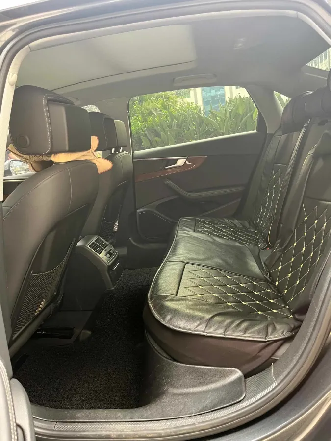 2020 Audi A4L 2.0T 190HP L4 7DCT,autocango,china used car exporter,china ev exporter,chinese used car exporter,chinese used ev exporter