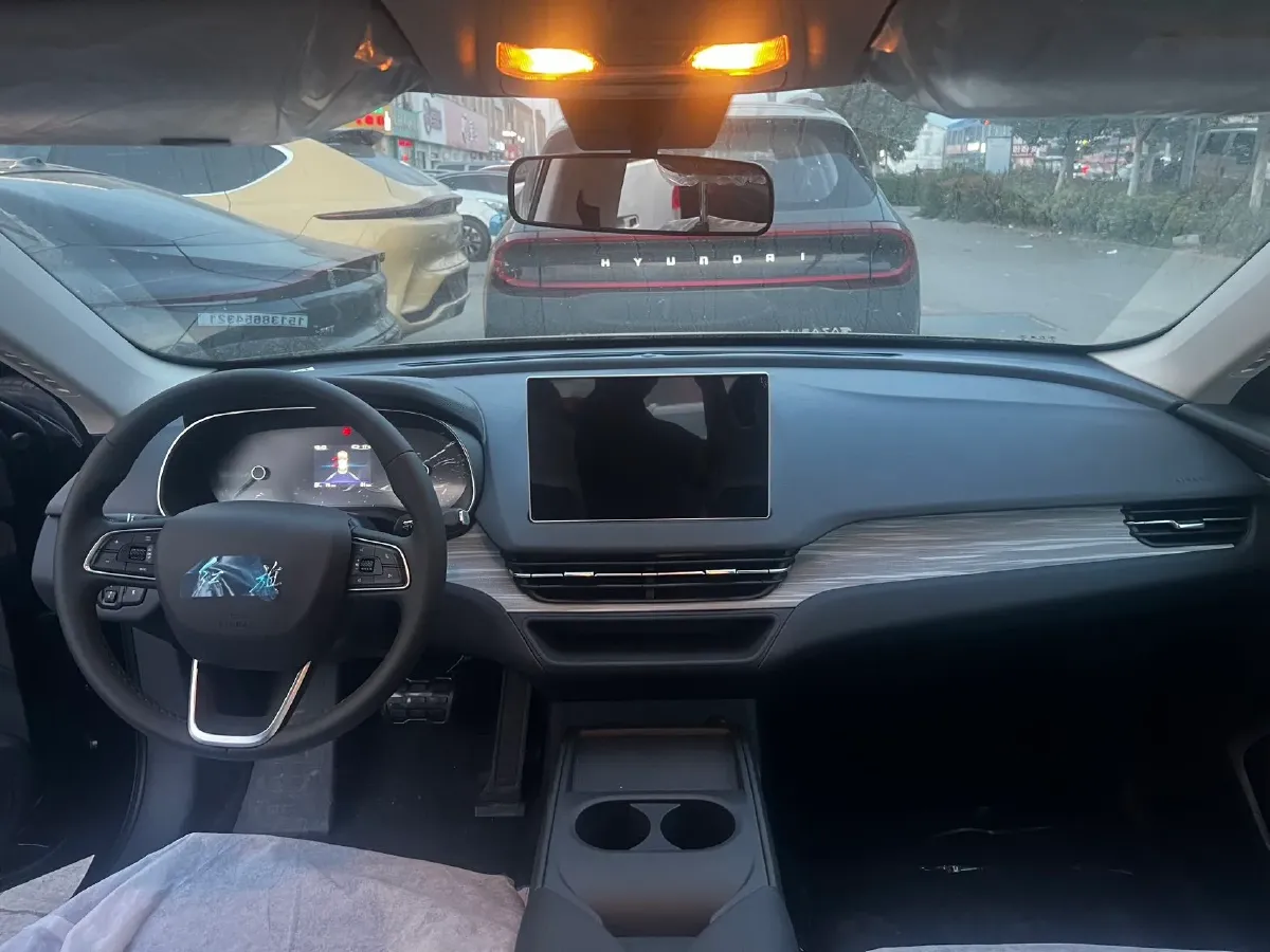 2025 HongQi E-QM5 BEV,autocango,china used car exporter,china ev exporter,chinese used car exporter,chinese used ev exporter