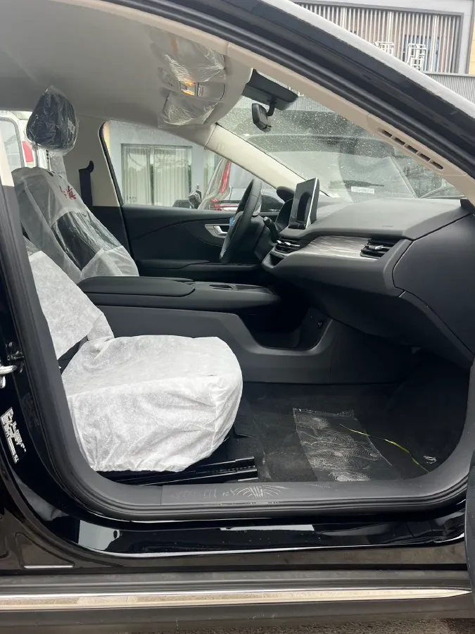 2025 HongQi E-QM5 BEV,autocango,china used car exporter,china ev exporter,chinese used car exporter,chinese used ev exporter