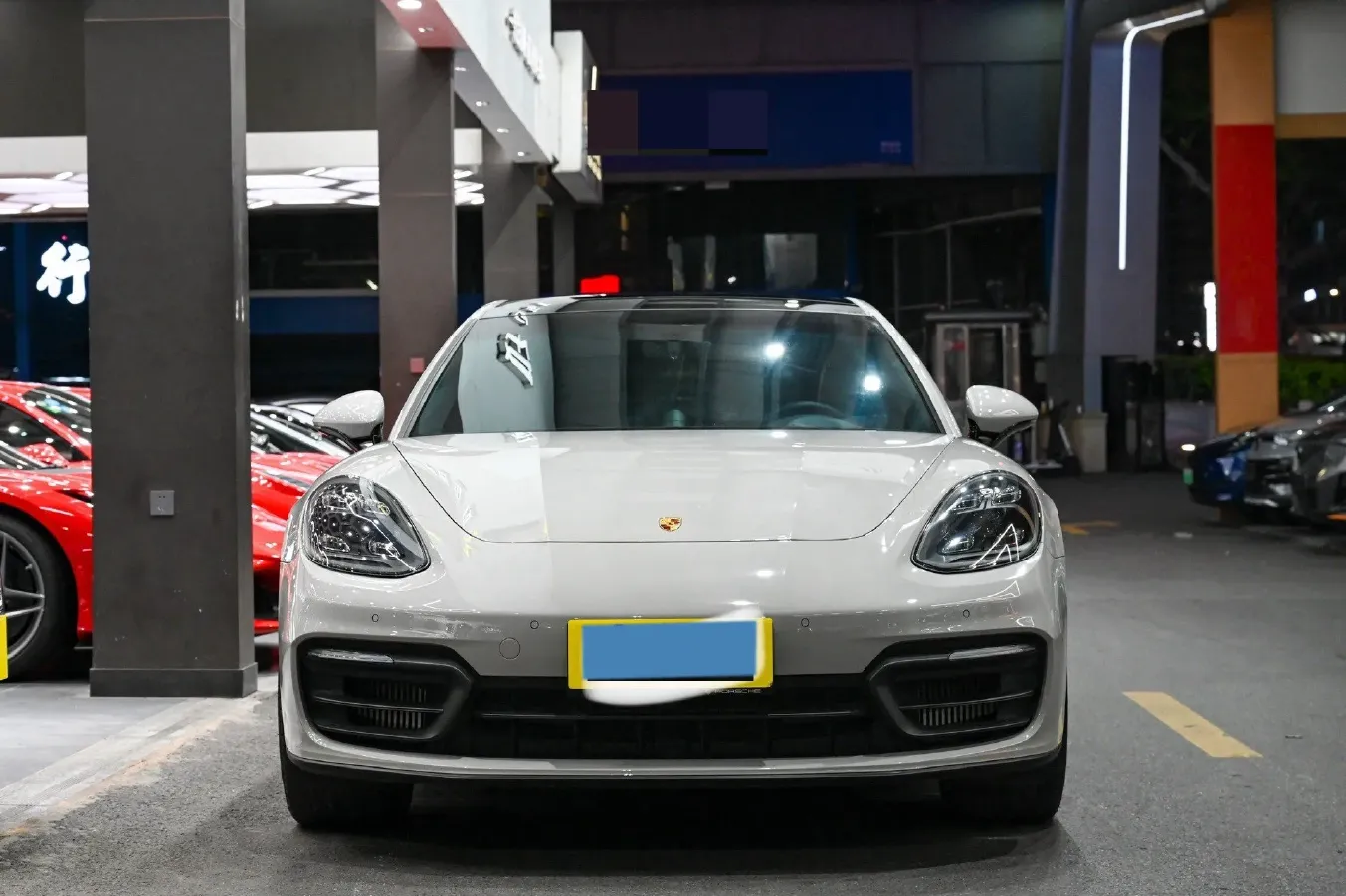 2021 Porsche Panamera 2.9T 330HP V6 8DCT,autocango,china used car exporter,china ev exporter,chinese used car exporter,chinese used ev exporter
