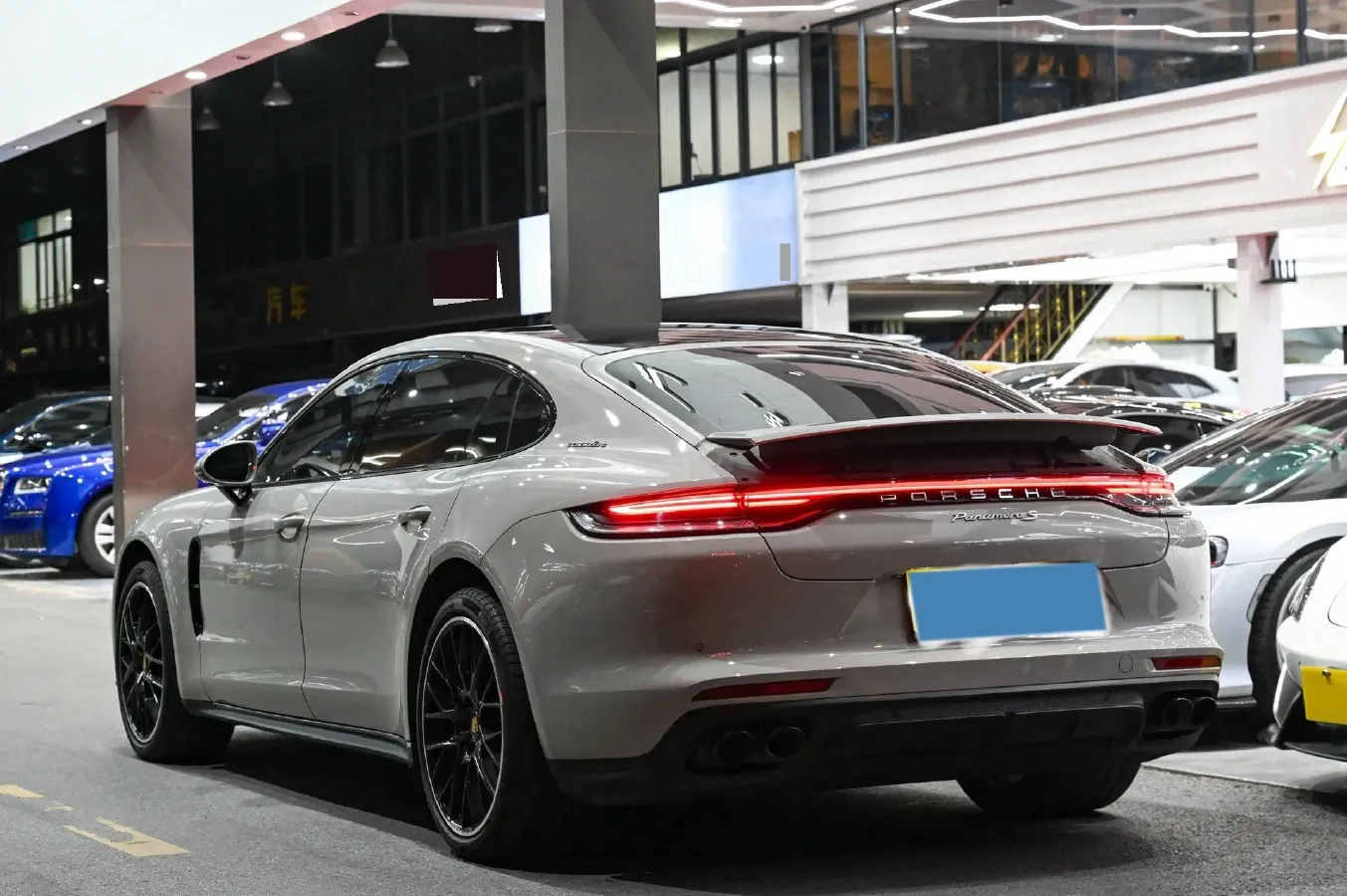 2021 Porsche Panamera 2.9T 330HP V6 8DCT,autocango,china used car exporter,china ev exporter,chinese used car exporter,chinese used ev exporter