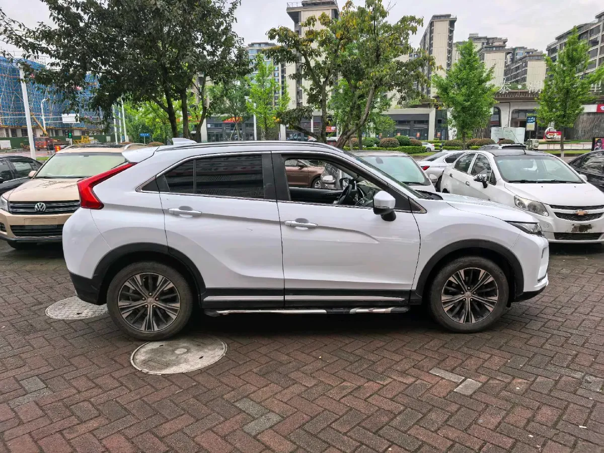 2019 Mitsubishi Eclipse Cross 1.5T 170HP L4 CVT,autocango,china used car exporter,china ev exporter,chinese used car exporter,chinese used ev exporter