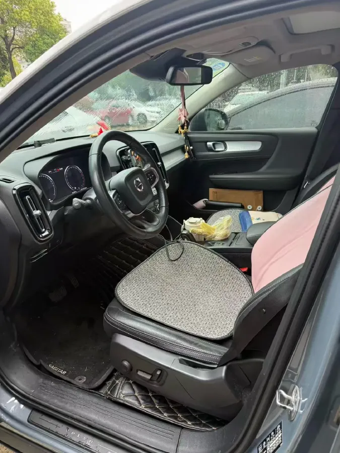 2020 Volvo XC40 1.5T 163HP L3 8AT,autocango,china used car exporter,china ev exporter,chinese used car exporter,chinese used ev exporter