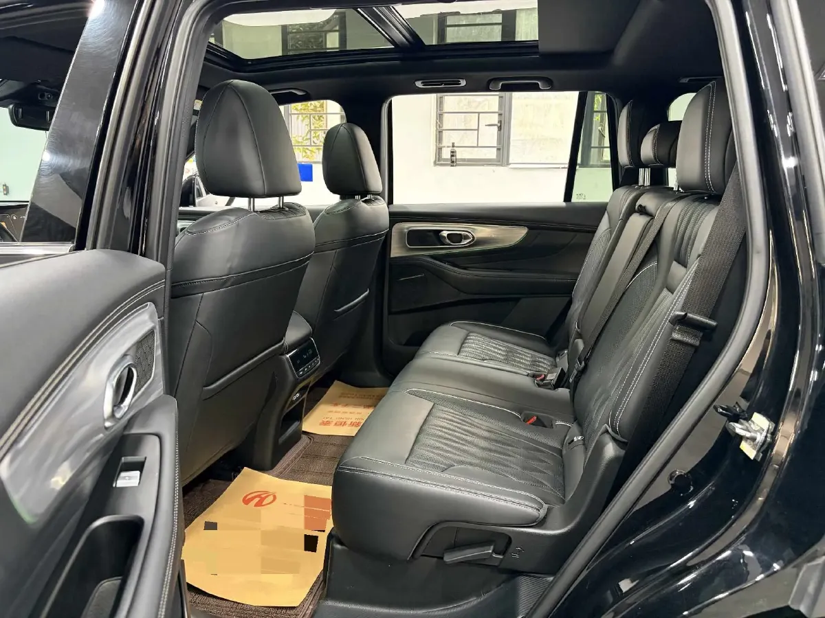 2022 GAC Trumpchi GS8 2.0T 252HP L4 8AT,autocango,china used car exporter,china ev exporter,chinese used car exporter,chinese used ev exporter