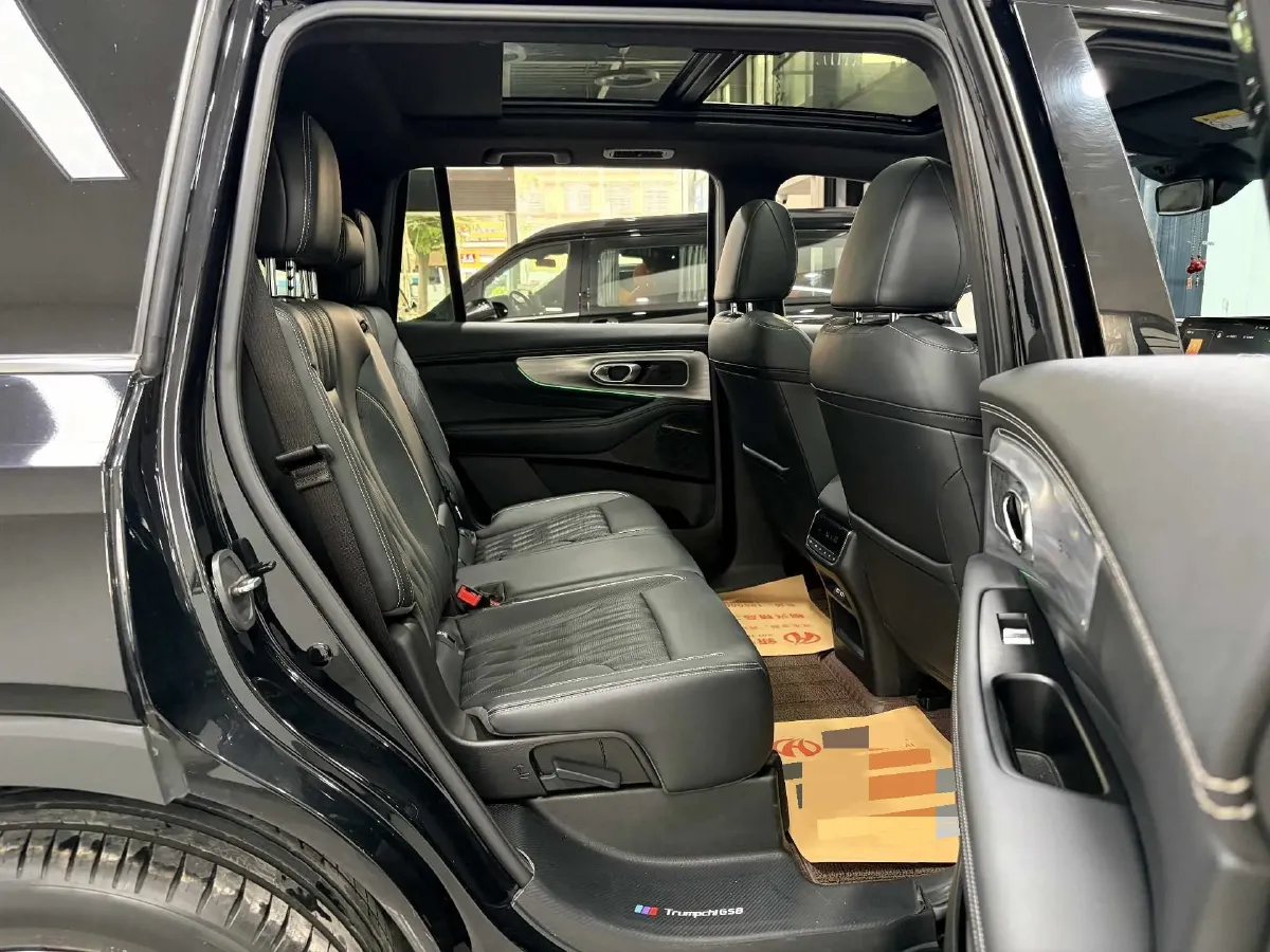 2022 GAC Trumpchi GS8 2.0T 252HP L4 8AT,autocango,china used car exporter,china ev exporter,chinese used car exporter,chinese used ev exporter