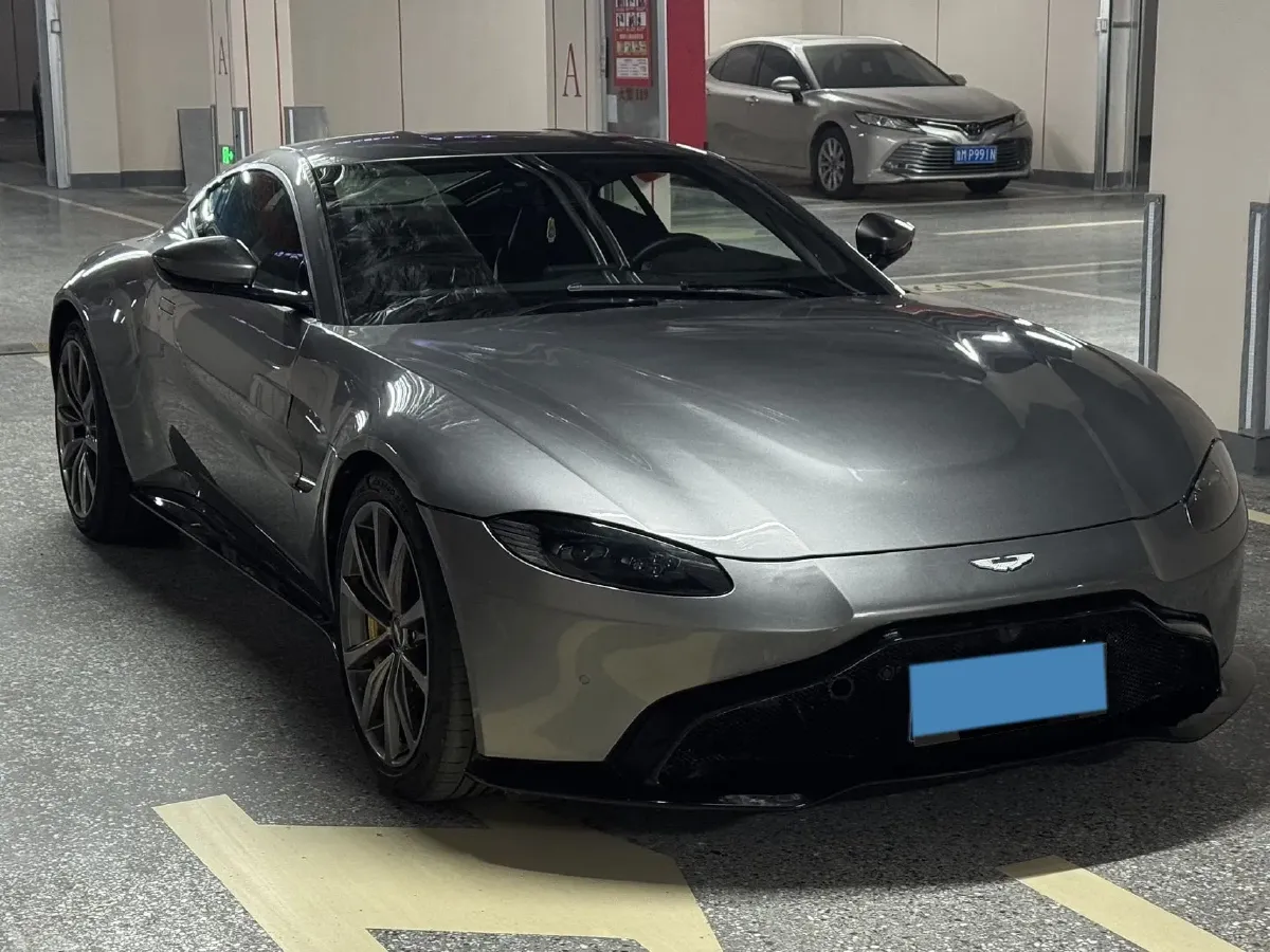 2018 Aston Martin V8 Vantage 4.0T 510HP V8 8AT,autocango,china used car exporter,china ev exporter,chinese used car exporter,chinese used ev exporter