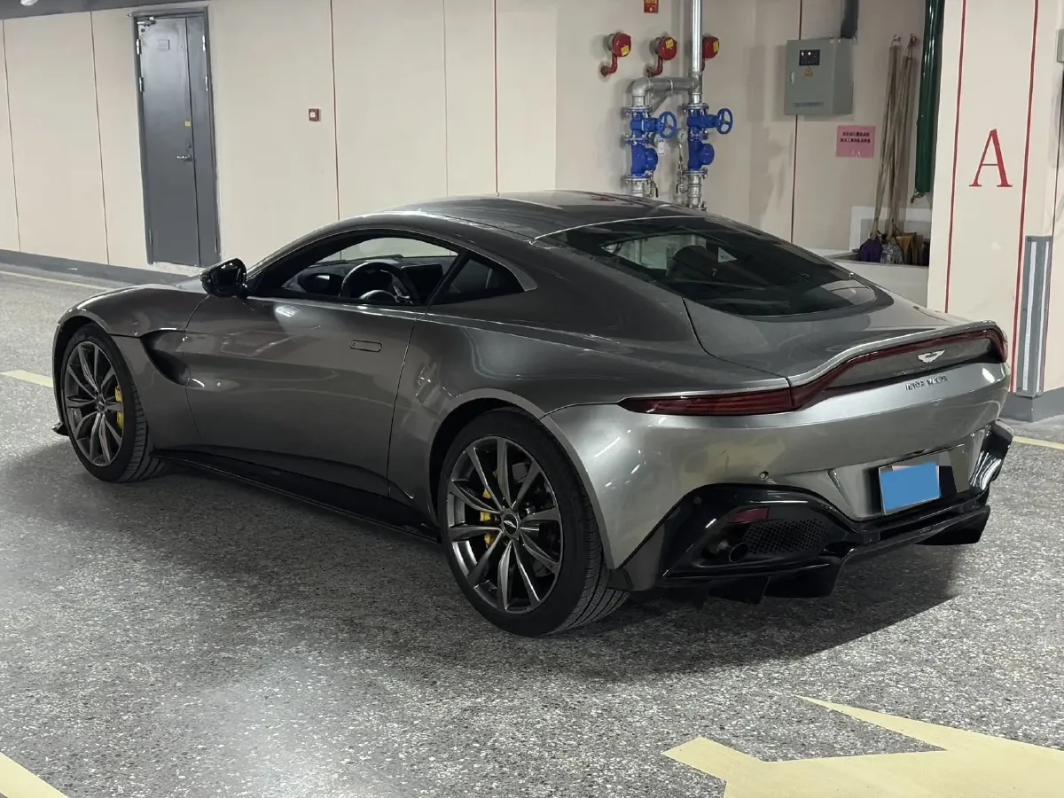 2018 Aston Martin V8 Vantage 4.0T 510HP V8 8AT,autocango,china used car exporter,china ev exporter,chinese used car exporter,chinese used ev exporter