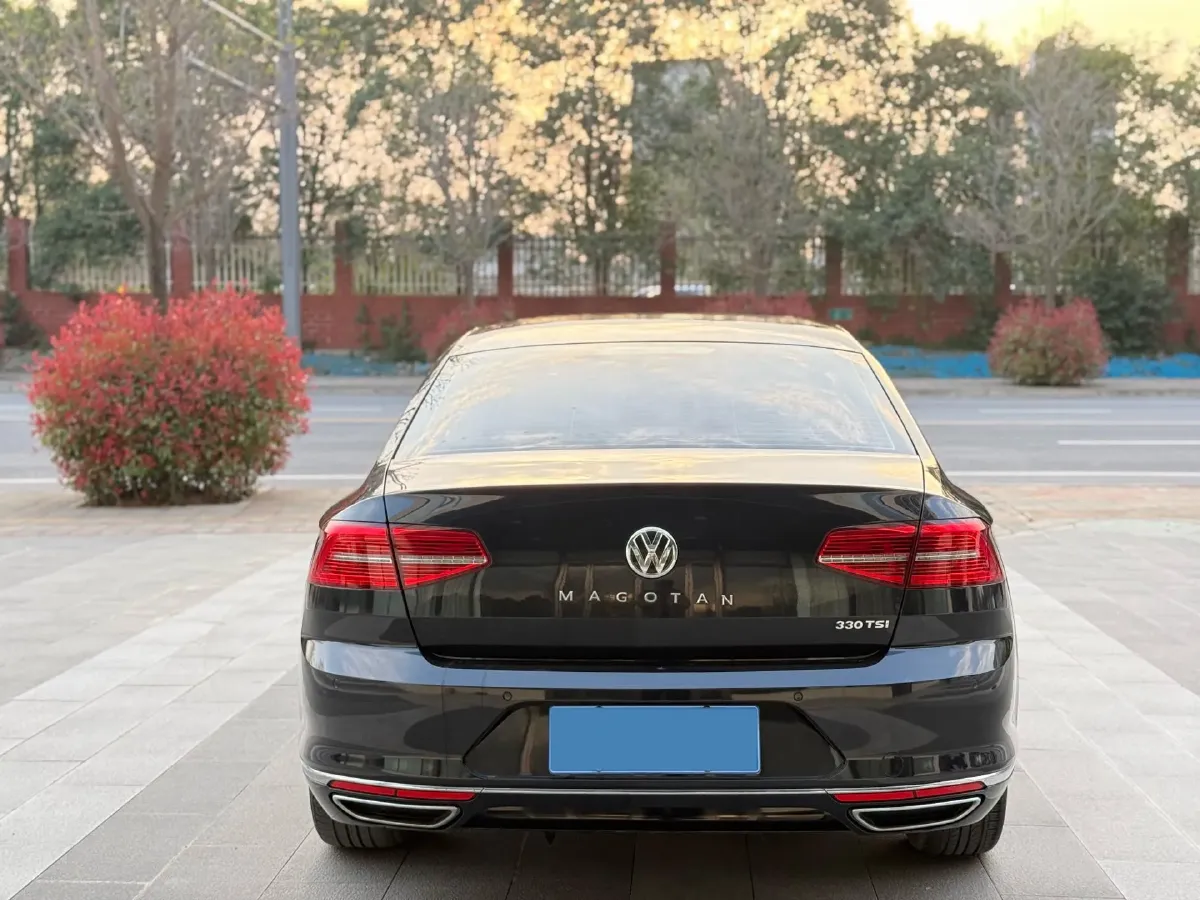 2018 Volkswagen Magotan 1.8T 180HP L4 7DCT,autocango,china used car exporter,china ev exporter,chinese used car exporter,chinese used ev exporter