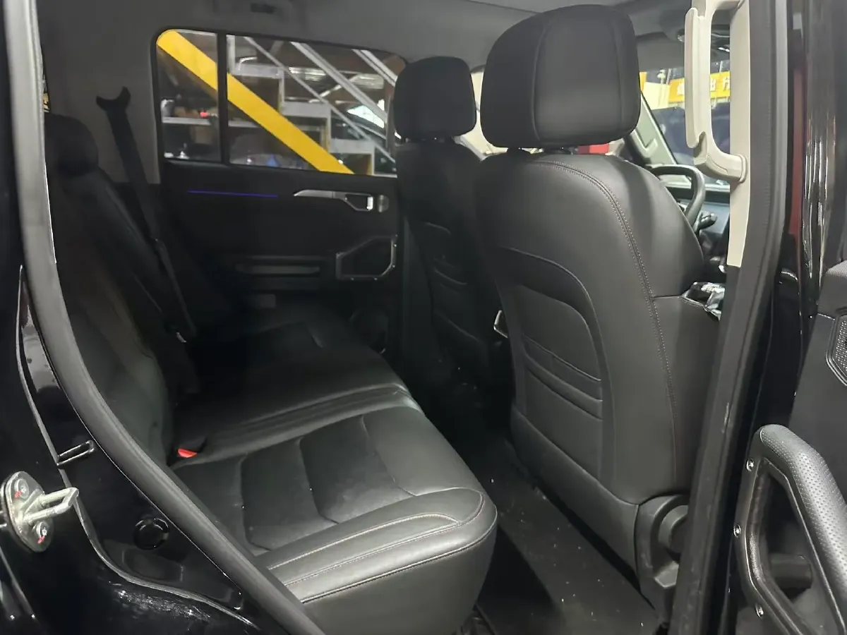 2023 Jetour Traveller 2.0T 254HP L4 8AT,autocango,china used car exporter,china ev exporter,chinese used car exporter,chinese used ev exporter