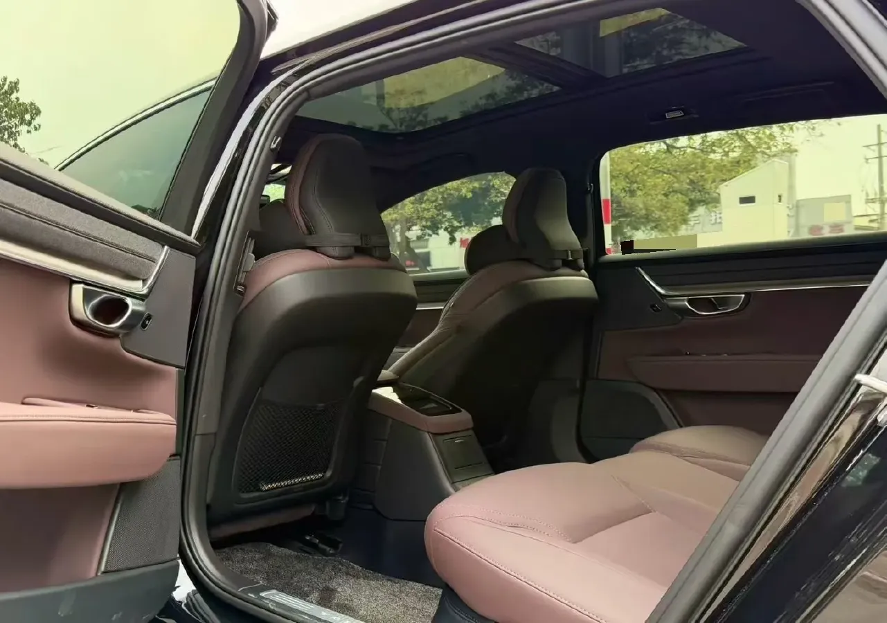 2026 Volvo S90 PHEV 2.0T 310HP L4 8AT PHEV,autocango,china used car exporter,china ev exporter,chinese used car exporter,chinese used ev exporter