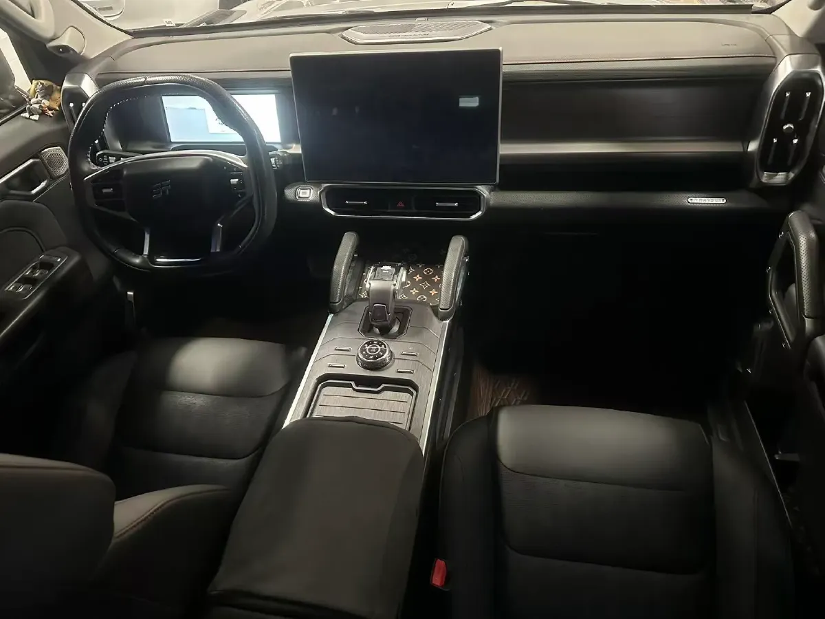 2023 Jetour Traveller 2.0T 254HP L4 7DCT,autocango,china used car exporter,china ev exporter,chinese used car exporter,chinese used ev exporter