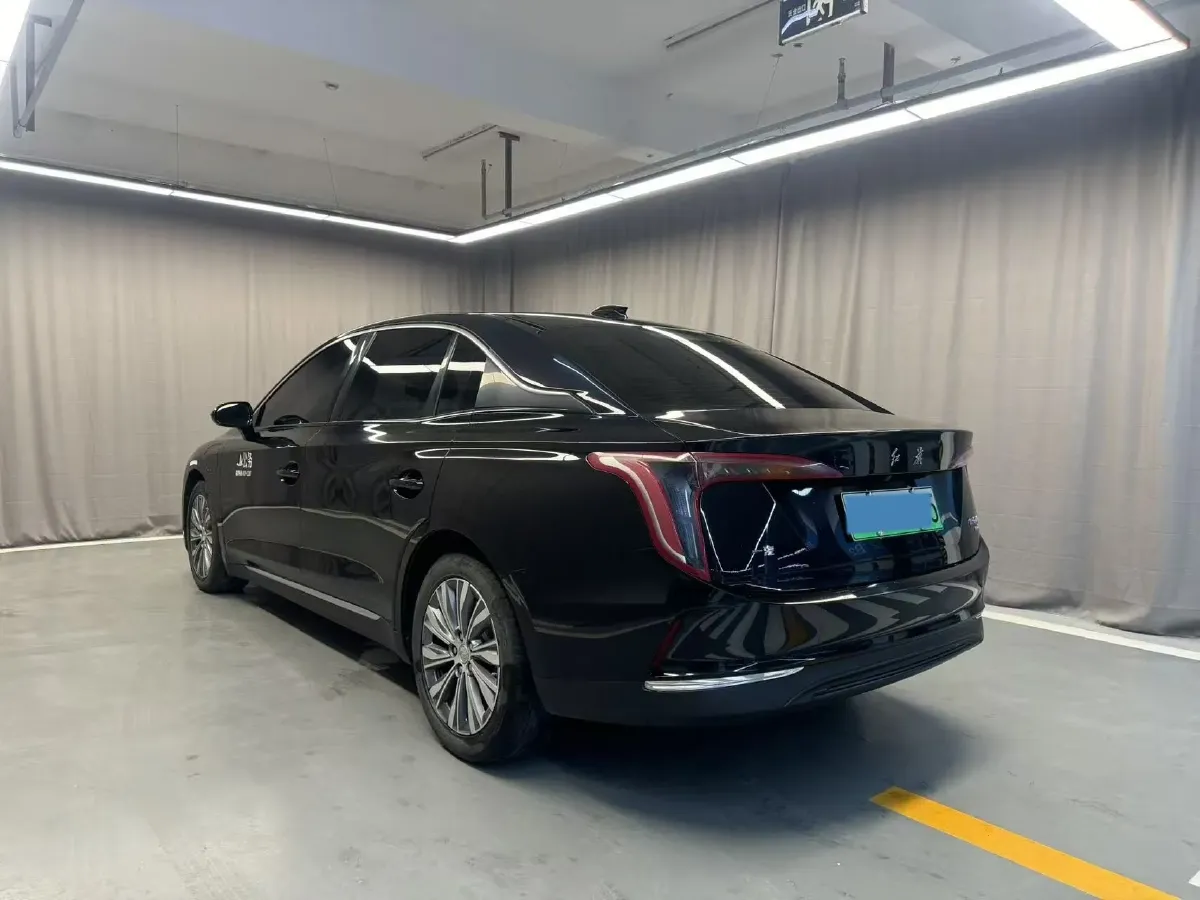 2023 HongQi E-QM5 BEV 82KWH,autocango,china used car exporter,china ev exporter,chinese used car exporter,chinese used ev exporter