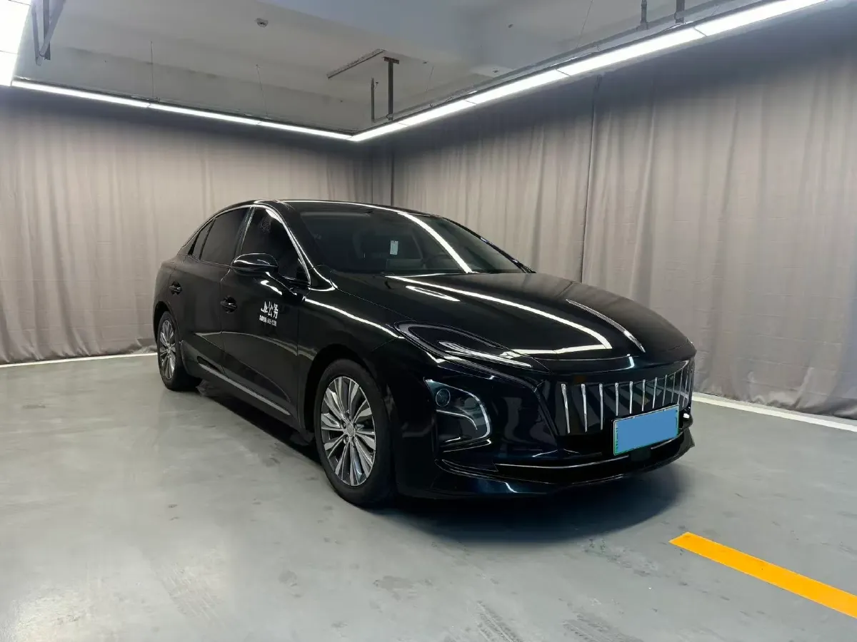 2023 HongQi E-QM5 BEV 82KWH,autocango,china used car exporter,china ev exporter,chinese used car exporter,chinese used ev exporter