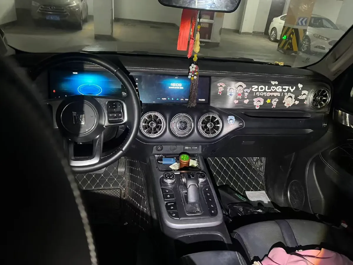 2023 Tank 300 2.0T 227HP L4 8AT,autocango,china used car exporter,china ev exporter,chinese used car exporter,chinese used ev exporter