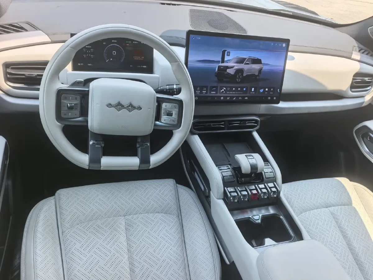 2025 FangChengBao Tai 3 BEV,autocango,china used car exporter,china ev exporter,chinese used car exporter,chinese used ev exporter